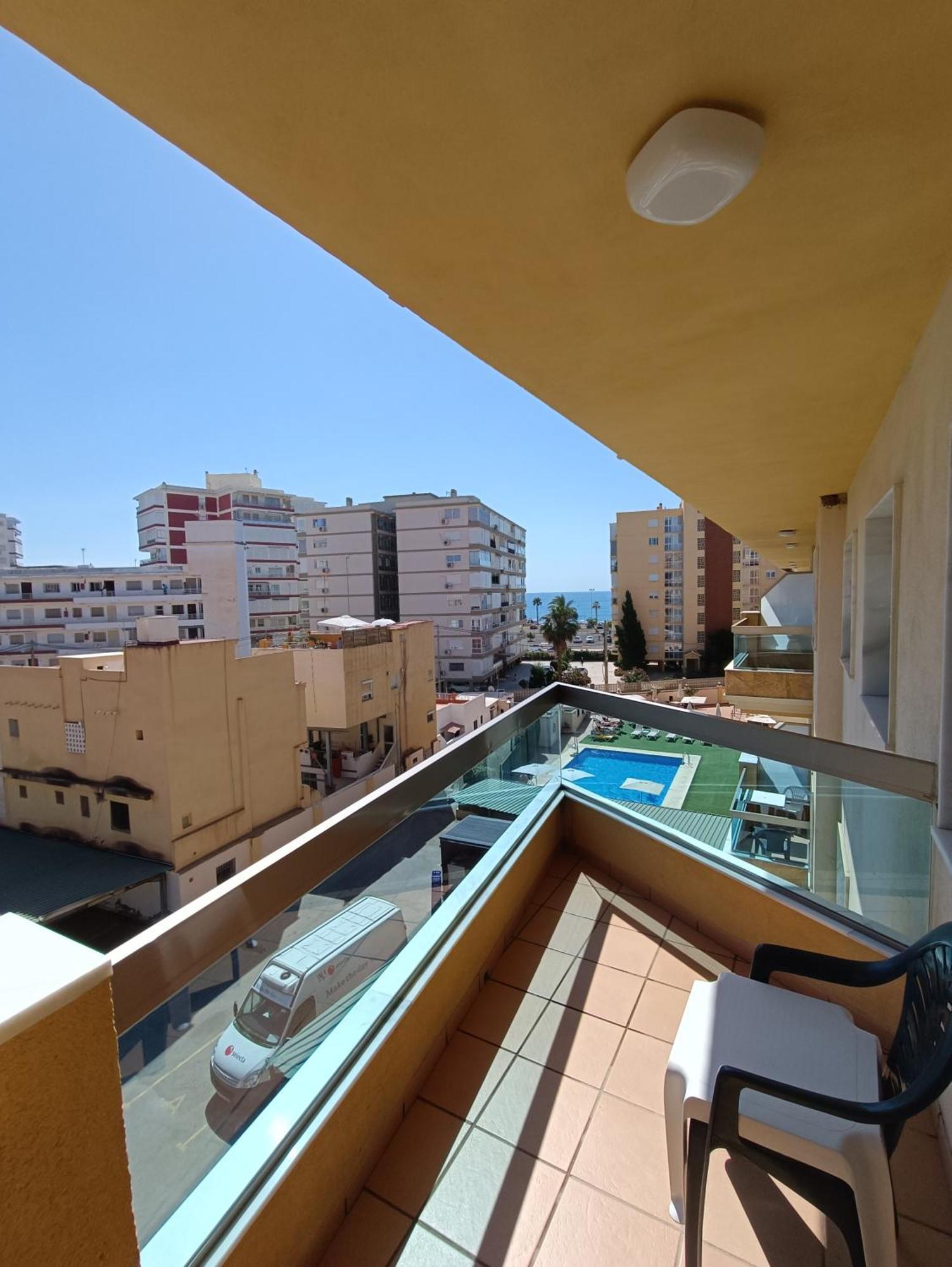 Apartamentos Proamar Torre Del Mar Esterno foto